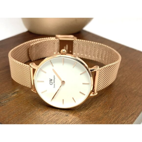 Daniel Wellington Women's Watch DW00100163 White Dial 32mm Rose Gold Mesh Strap - Picture 8 of 14